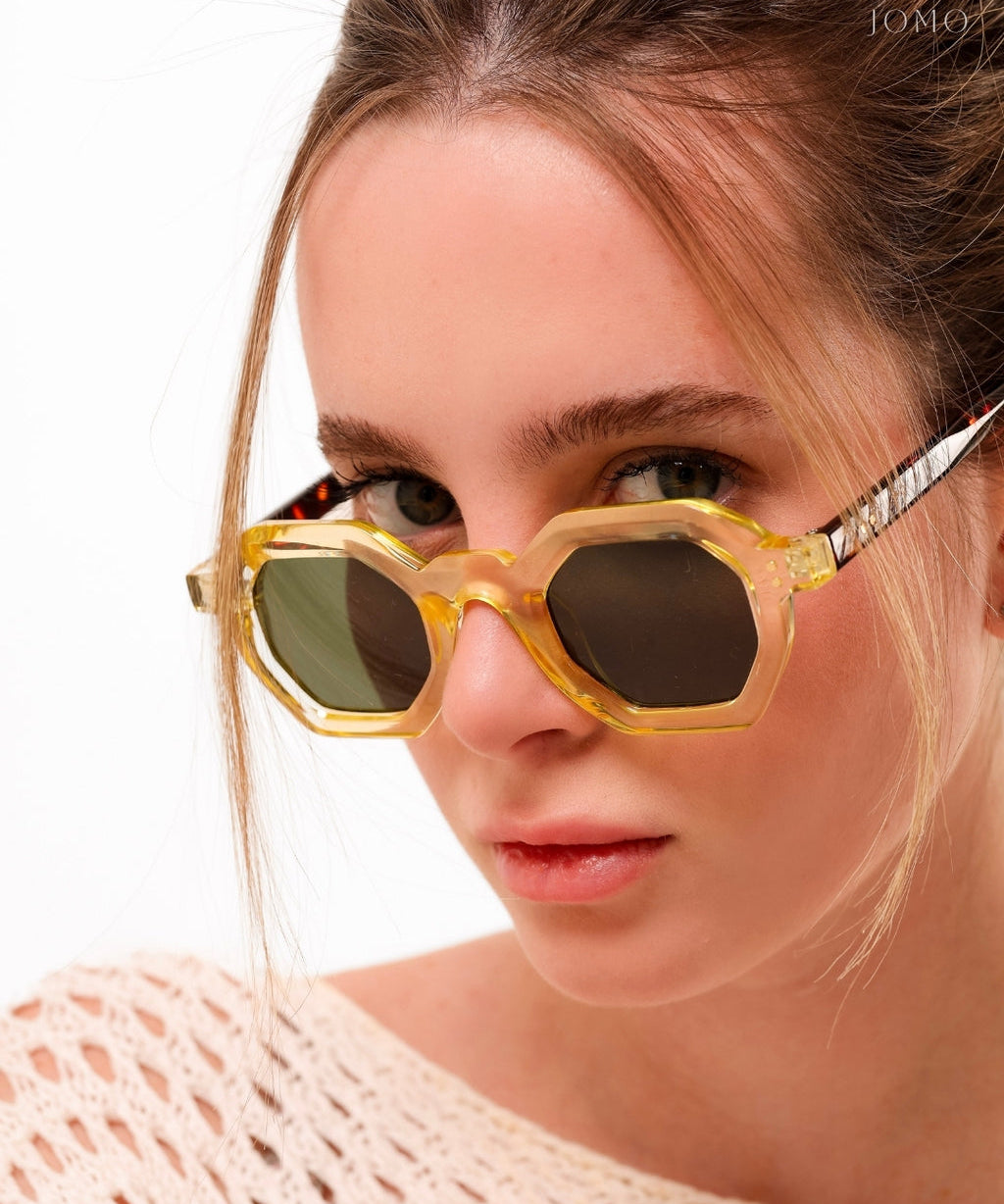 Otto — Beige Gloss/Tortoise